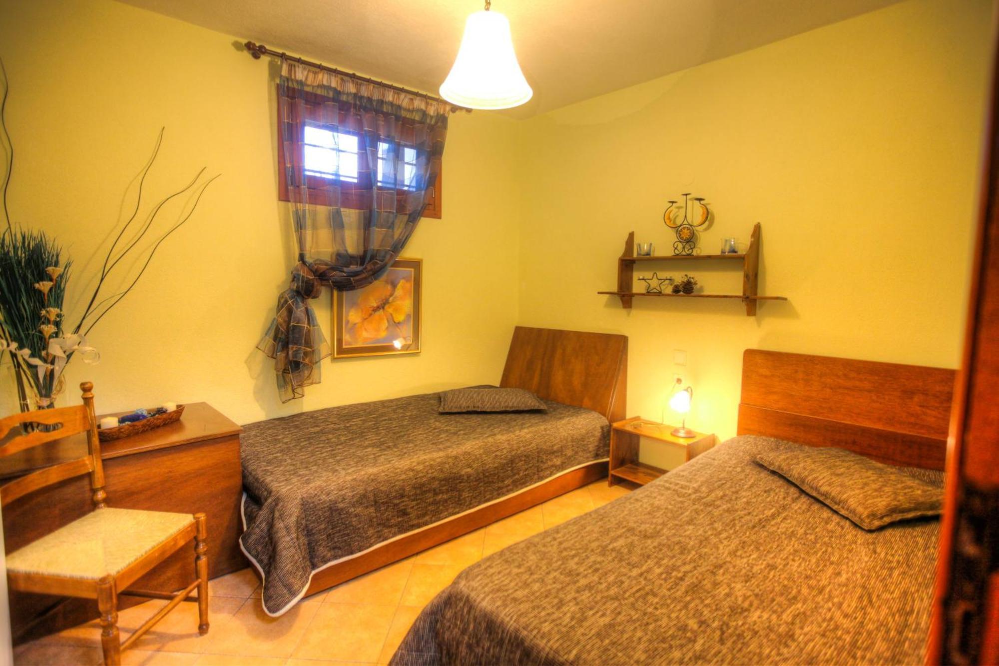 Anna Karra Studios & Apartments Вурвуру Екстериор снимка